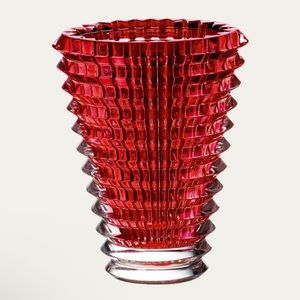 Baccarat eye small red vase
